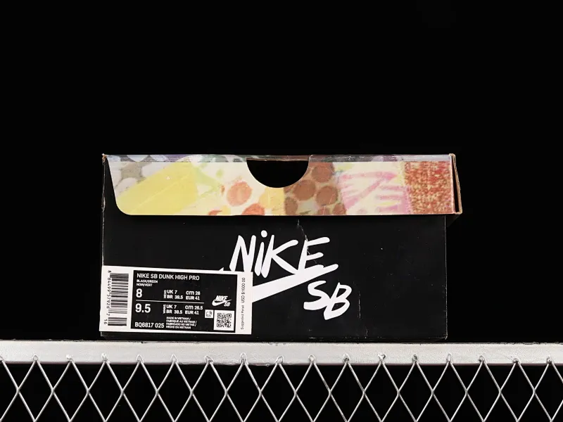 All categories Nk SB Dunk series Nk SB Dunk Low low-top sneakers Nk SB Dunk Low Nike four-in-one multi-element casual sneakers BQ6817-025